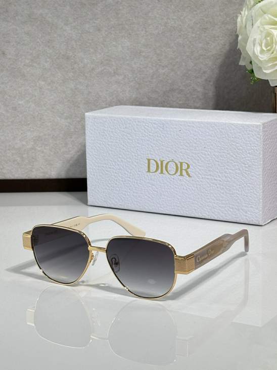 Picture of Dior Sunglasses _SKUfw76512166fw